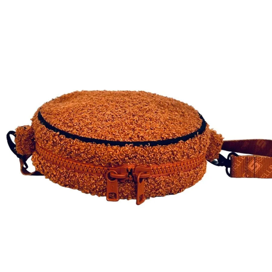 תיק צד בגוון חום